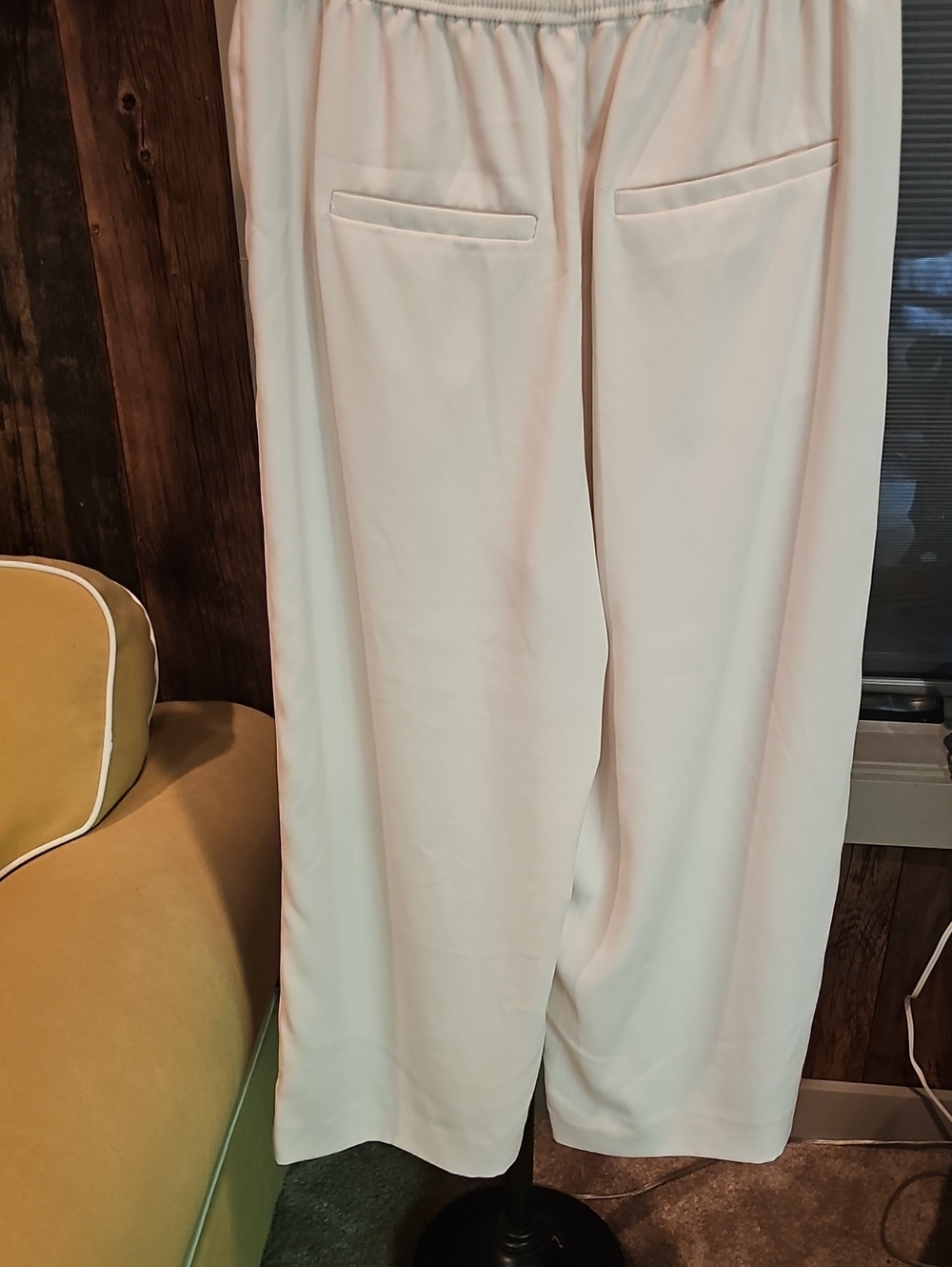 Zara Wide-Leg Drawstring Pants in Cream - Picture 5 of 7
